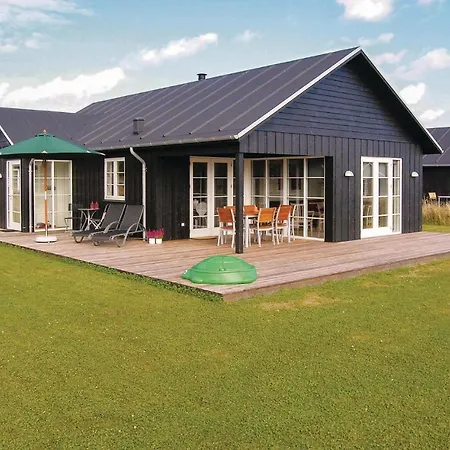 Holiday home 3 Bedroom In *